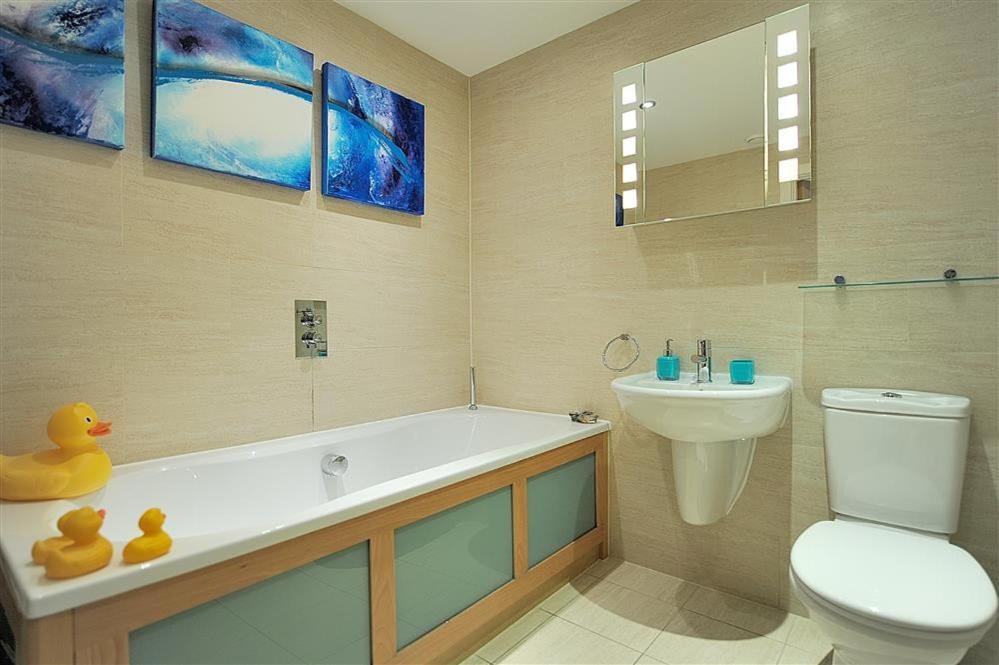Sandstones West Bay Bagian luar foto